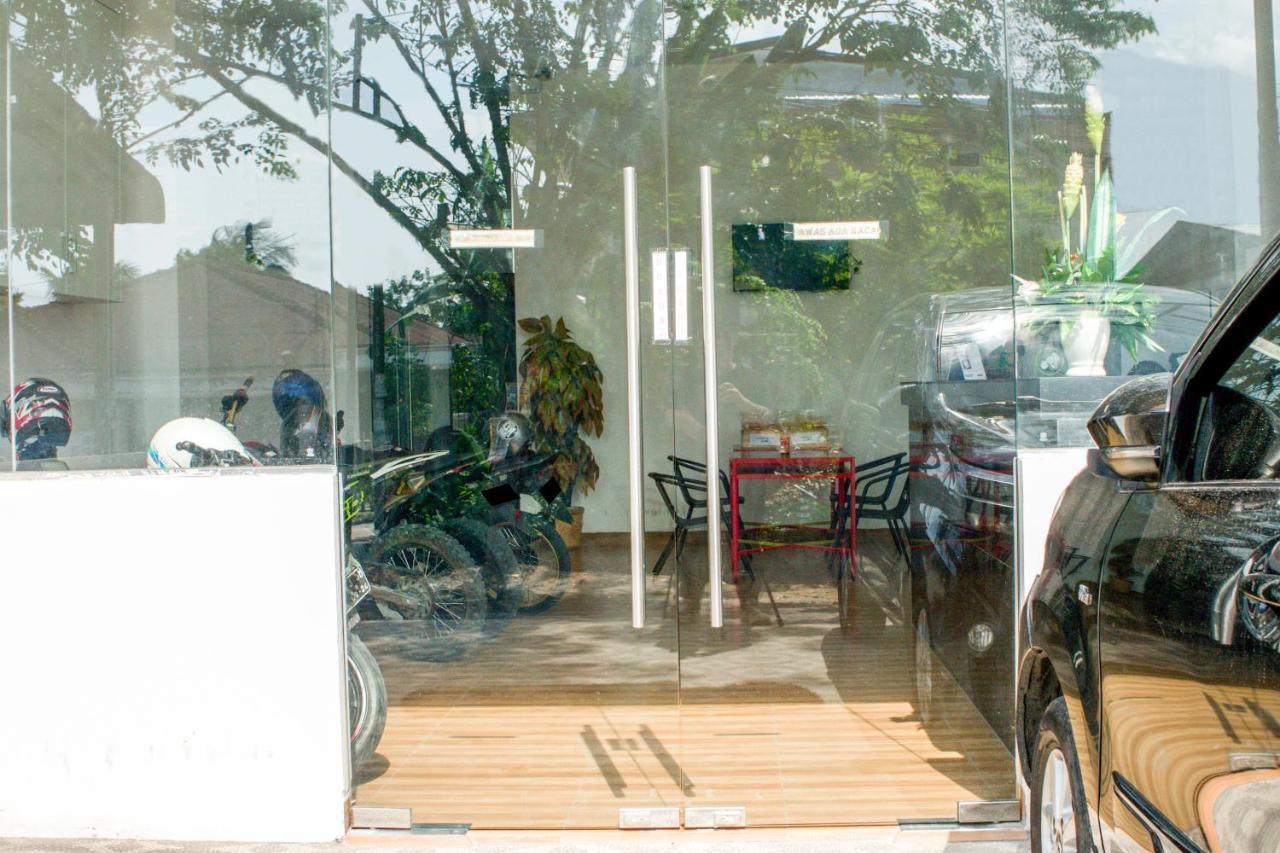 Super Oyo 1183 Papakoel Hotel Medan Ngoại thất bức ảnh